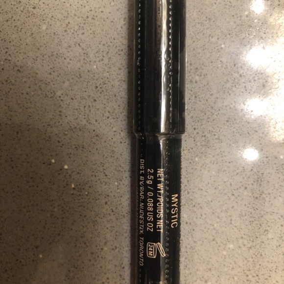 Hikari Colour pop plus more makeup - Picture 9 of 12